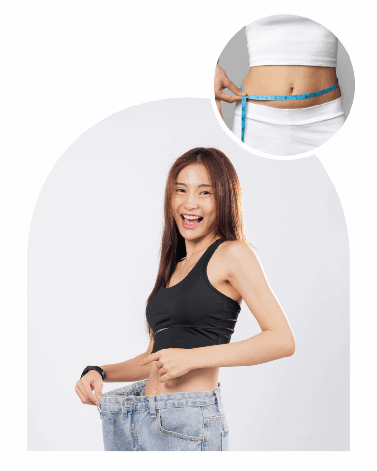 Femme joyeuse montrant une taille réduite